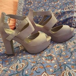 Platform sandals